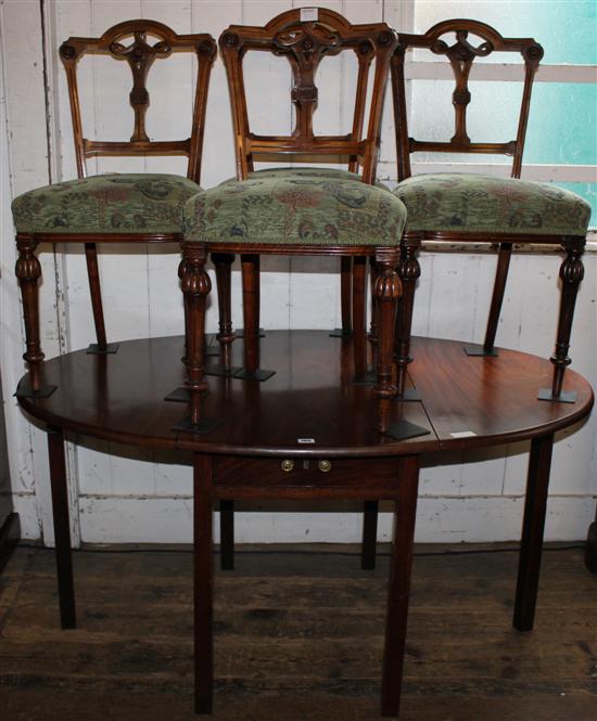 Drop leaf mahogany table and 4 late Victorian dining chairs